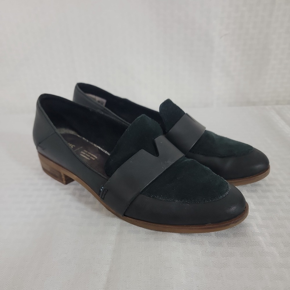 TOMS Women's 8.5 Black Leather Suede Penny Loafers Slip On Low Heel Comfort